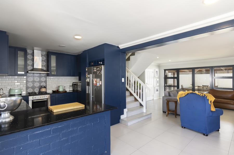 3 Bedroom Property for Sale in Kelderhof Country Village Western Cape